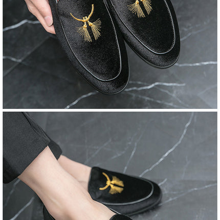 Scarpe da guida ricamate in velluto da uomo alla moda Comodo abito da sposa da lavoro Mocassini verdi blu Sapatos Tenis Masculino