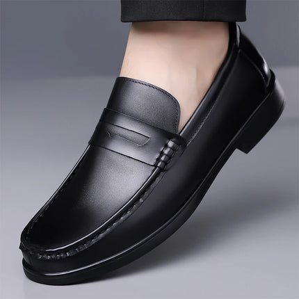Mocassini in Pelle da Uomo Estate 2026, Scarpe Casual Slip-on Traspiranti, Comode per Camminare e per l'Ufficio