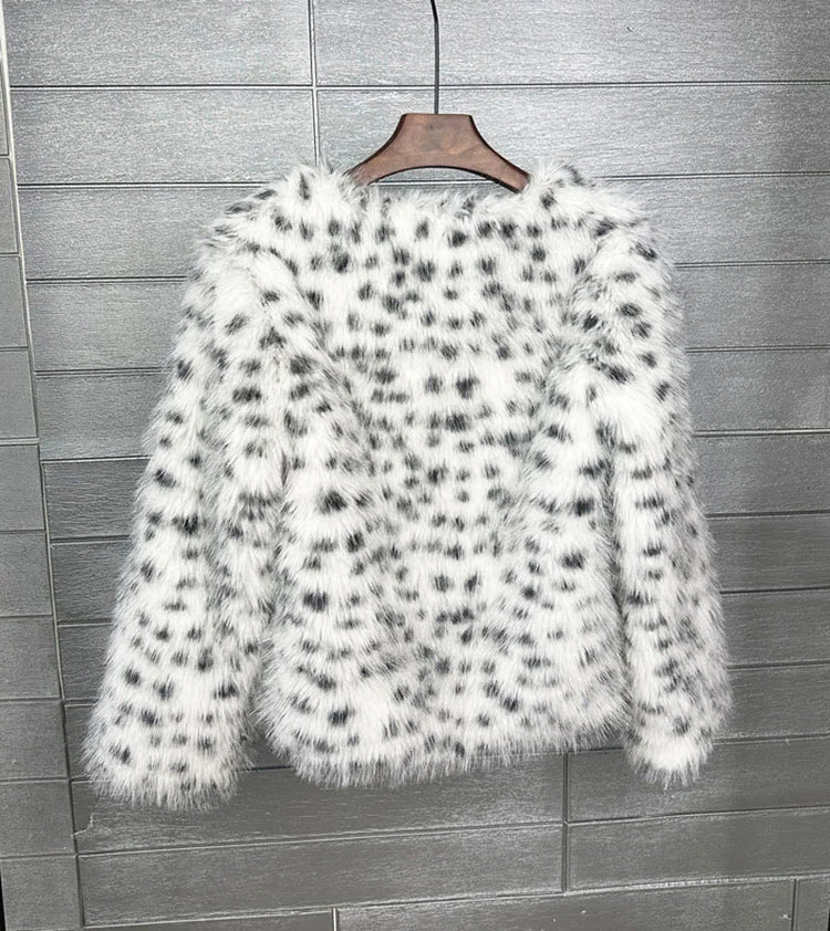 ZADORIN Preppy Style White Leopard Black Dots Faux Fur Coat Women O-Neck Furry Short Faux Fur Jacket Winter Clothes Women 2025