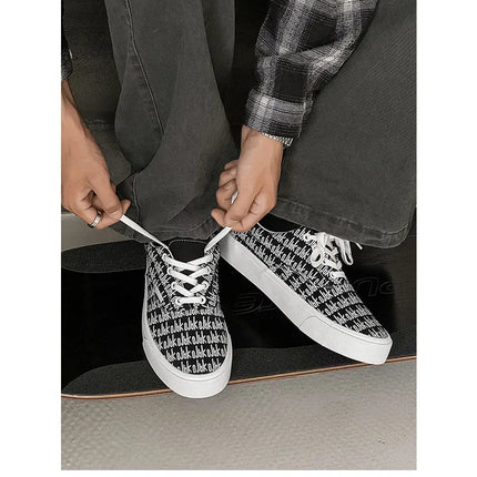 Designer Canvas Casual shoes for men  Flats Vulcanized Shoes Original printed sneakers male Skateboard street shoes men Tennis