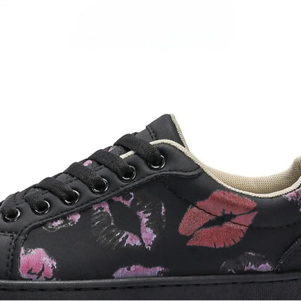 Fashion Trend Couples Casual Sneakers Red Sole Rivet Board Shoes for Men High Quality Man's Leather Sneakers for Men Women Shoes