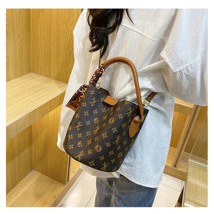 Advanced fashion bag for women 2025 new casual women's bag, large capacity bucket bag, shoulder bag, diagonal cross bag PlatiNum
