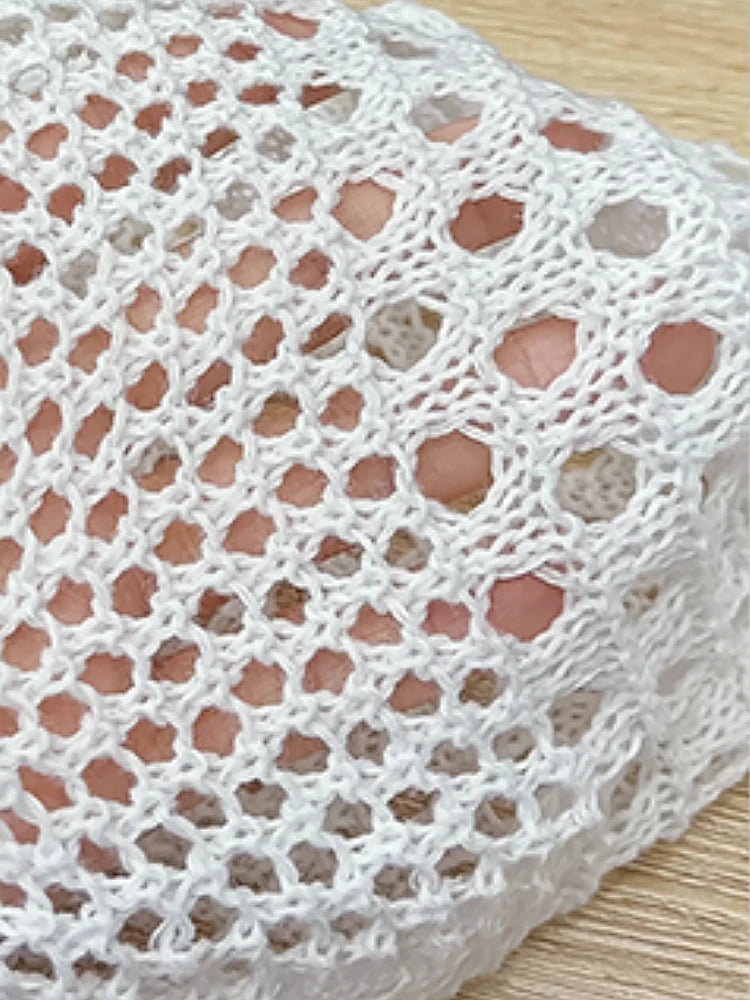 Copricostume da donna bianco traforato all'uncinetto con maniche a campana, vestibilità ampia, tunica da spiaggia primaverile/estiva platinumshop