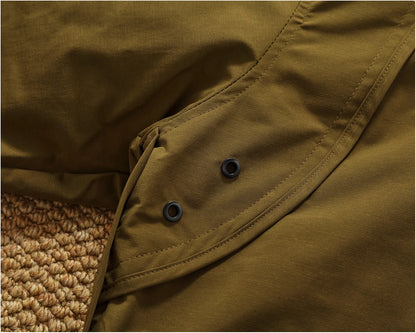 Piumino cargo imbottito in piuma d'anatra di media lunghezza retrò americano nuovo inverno con cappuccio Trench oversize spesso alla moda da uomo