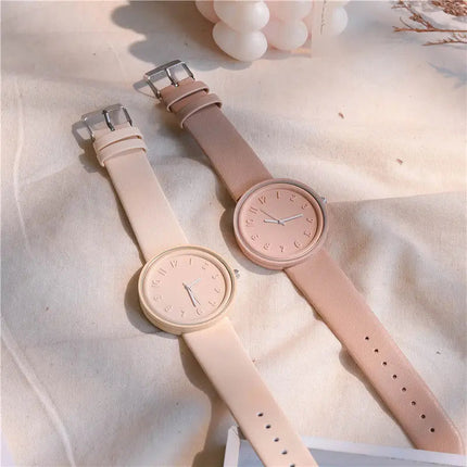 Simple Fashion Makaron Simple Women Watch Ins High Beauty Student uomo e donna Style Round Leisure Vintage orologio da polso al quarzo platinumshop