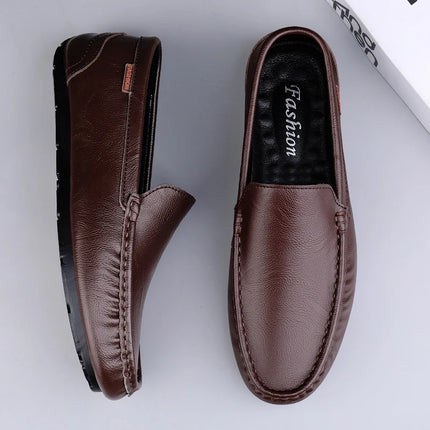 Scarpe casual da uomo in vera pelle Mocassini da uomo di marca di lusso Mocassini Slip traspiranti su scarpe da guida italiane Chaussure Homme