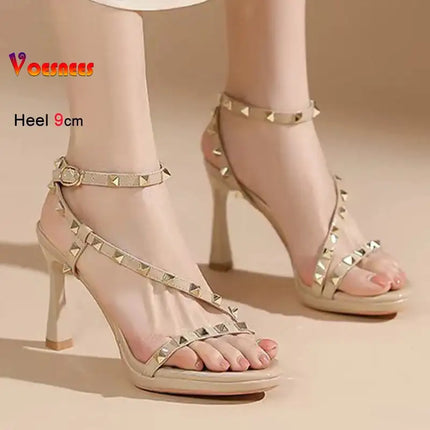 Sandali Estivi da Donna con Rivetti Colorati, Punta Tonda, Tacco Sottile 9cm, Cinturino alla Caviglia, Fascia Stretta Dritta, Scarpe Eleganti da Donna platinumshop