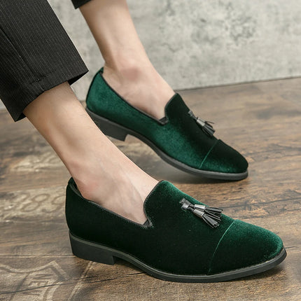 Mocassini verdi in pelle scamosciata di marca di lusso da uomo slip-on nappa scarpe da sposa in morbida pelle appartamenti scarpe da uomo scarpe casual scarpe in pelle nabuk
