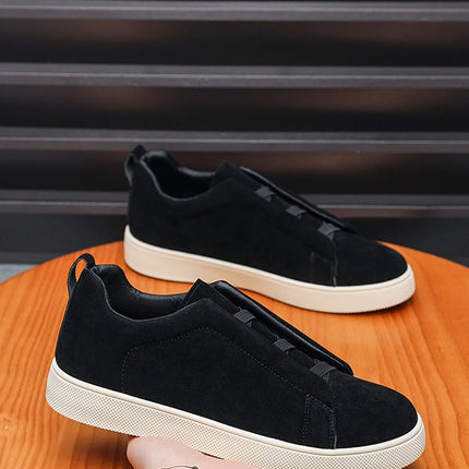 Spring men's thick soled board shoes high-quality suede leather casual sports shoes comfortable and fashionable low top shoes