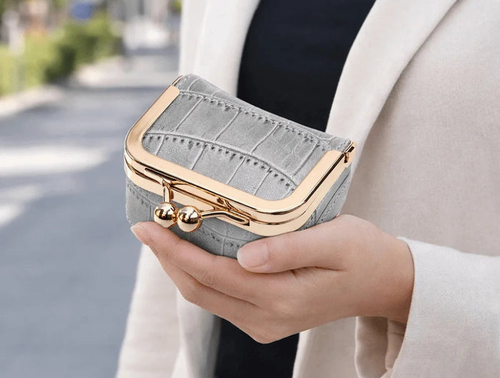 Crocodile Patterned Kiss Lock Coin Purse Square Genuine Leather Leather Jewelry Bag Mini Multifunctional Small Item Bag Storage PlatiNum