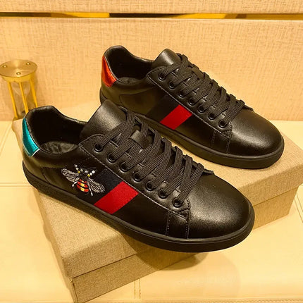 2026 Sneakers Men Bee Shoes High Quality Embroidery Men's Skateboard Shoes Comfortable Low Cut