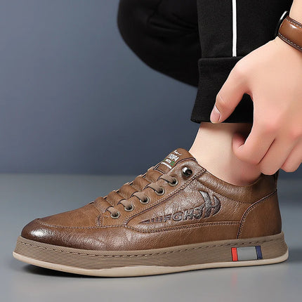 Scarpe casual da uomo alla moda Scarpe semplici da uomo retrò in vera pelle Scarpe da lavoro formali eleganti per pendolari Mocassini con consegna gratuita