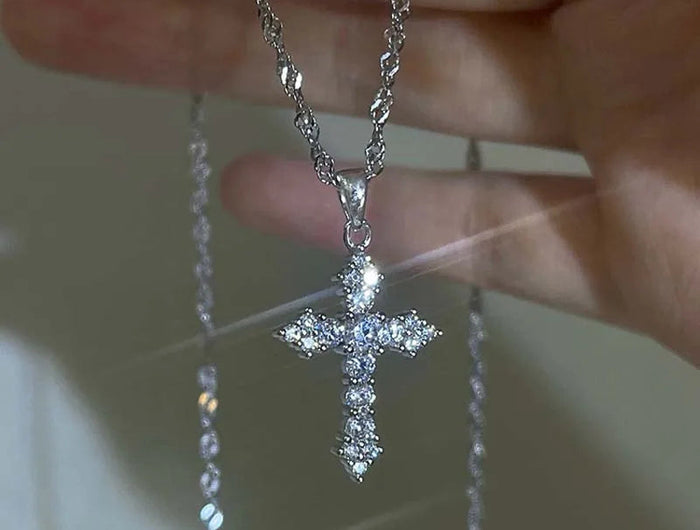Shiny Crystal Zircon Cross Pendant Necklace for Women Girls Punk Silver Color Thin Chain Necklace Party Jewelry Birthday Gift PlatiNum