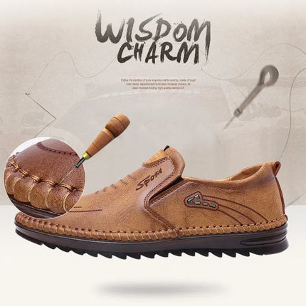Scarpe da uomo di alta qualità Calzature in pelle fatte a mano Scarpe da lavoro casual da uomo Scarpe da ginnastica da viaggio con suola morbida per esterni Mocassini di marca