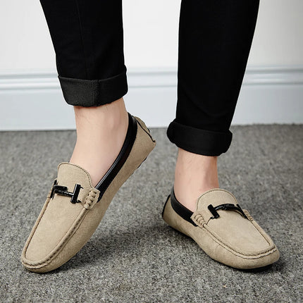 Estate nuovi mocassini in pelle scamosciata comodi appartamenti scarpe Casual da uomo traspirante Slip-On scarpe da guida in morbida pelle mocassini 2022