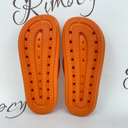 Infradito con plateau con suola morbida Donna 2025 Pantofole da spiaggia estive antiscivolo con nuvola Sandali da bagno con punta a clip con suola spessa da donna