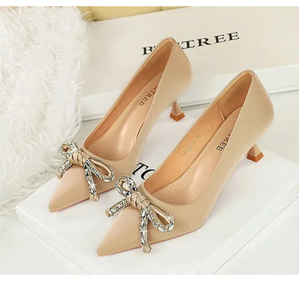 2025 nuevos tacones altos de 10 cm, zapatos de mujer con lazo de diamantes de imitación, punta puntiaguda, tacón de seda, zapatos de salón de mujer, tacón de copa de vino, zapatos de fiesta de primavera con tacón de aguja