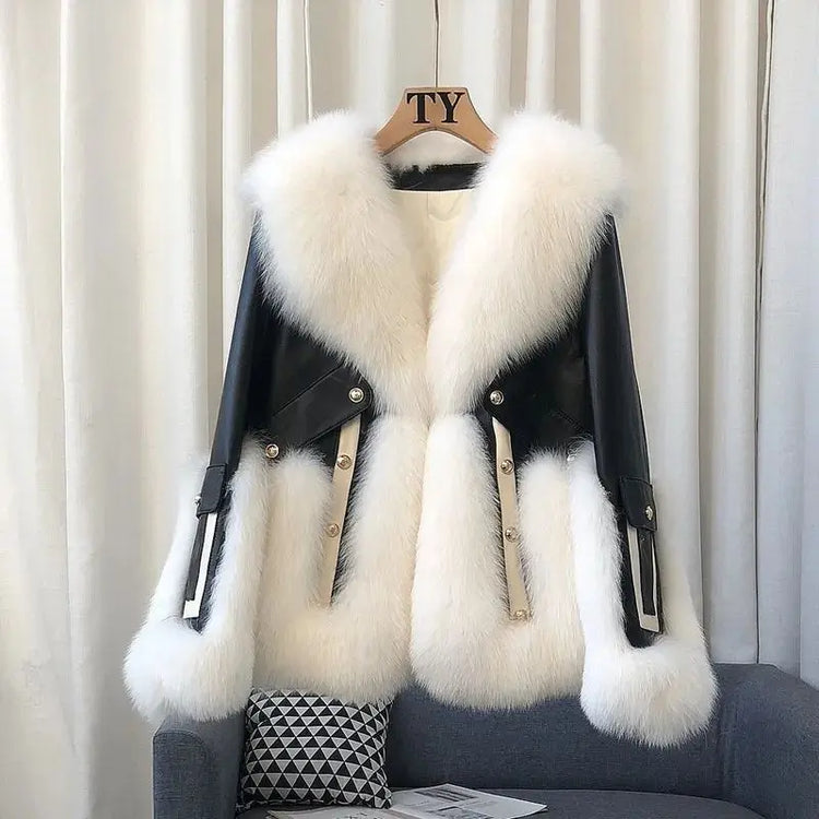 2026 High-End Womens Whole Hide Imitation Fox Fur Fur Coat Winter Short Fur One Warm Jacket Fashion Female Cold Parka Fur Coats