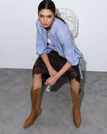 Women's boot from the xti brand, made of soft suede material,