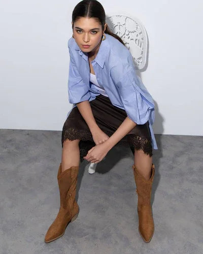 Women's boot from the xti brand, made of soft suede material,