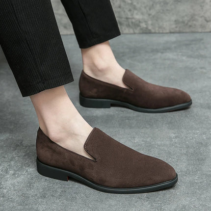 Scarpe primaverili in pelle scamosciata di marca di design italiano di lusso primaverile Scarpe eleganti da ufficio per uomo Mocassini da discoteca marroni da uomo