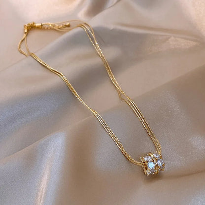 2024 Collana con pendente a cerchio in zircone con catena color oro multistrato di nuovo design per accessori di gioielli di lusso da donna per la festa nuziale