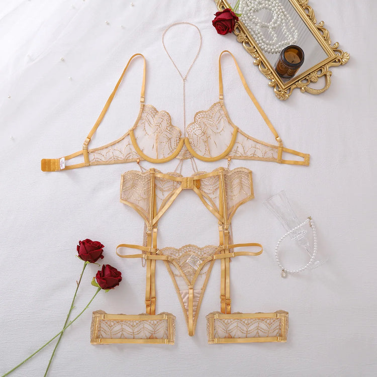 2026 Metal Chain Decor Perspective Lingerie Set Women's Sexy Lace Slim Underwear Split Set Female See Through Bra and Panty Set