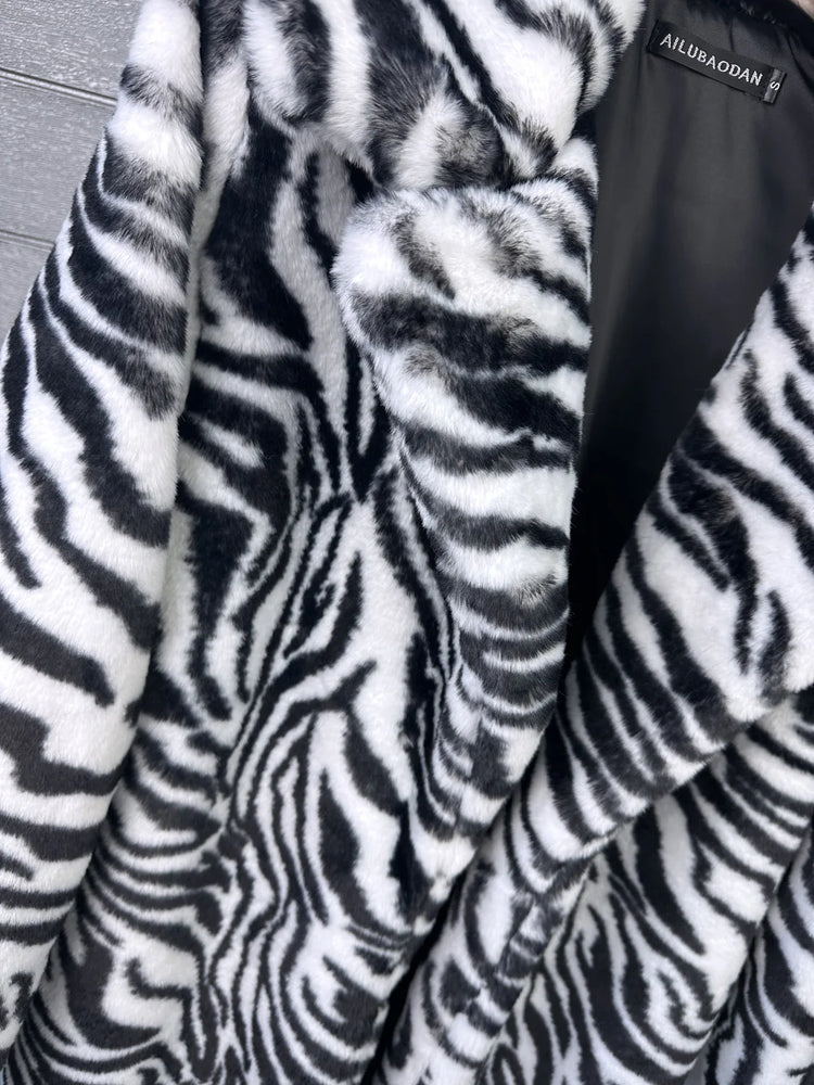 ZADORIN Elegant 130cm Long Furry Faux Rabbit Fur Coat Woman Y2K Clothes Leopard Lapel Faux Fur Jacket Woman Winter Fur Faux Coat