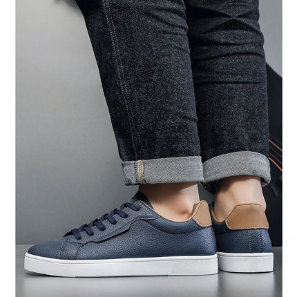 2026Mens Board Shoes Classic Lace Up Lightweight Breathable Casual Leather Sports Shoes Daily Comfortable Male Business Sneakers