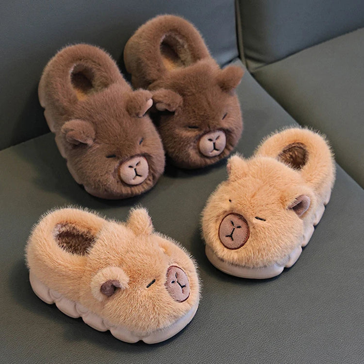 Winter 2025 Children's Capybara Slippers Parents Kids Size 24-45 Cartoon House Slippers Non Slip Soft Sole Plush Slippers Women
