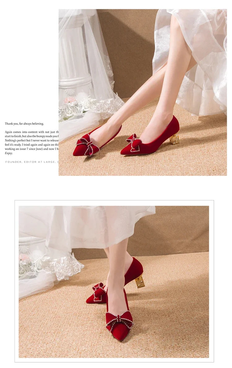 Moda di lusso Rivetto Fibbia Cintura Appartamenti Mocassino slip-on da donna Scarpe a punta Scarpe da balletto Mocassini da donna da ufficio 2025