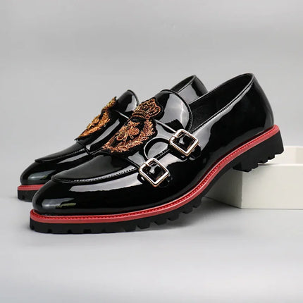 Scarpe in pelle di lusso per uomo Moda ricamo Uomo Scarpe da monaco stile britannico Mocassini di alta qualità Scarpe da uomo d'affari casual 2025
