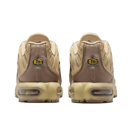 Scarpe da corsa basse da uomo Nike Air Max plus, comode, resistenti, con assorbimento degli urti, stile versatile DM0032-019