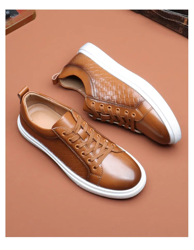 New 2024 Men Casual Leather Sneakers Lace Up Comfortable Outdoor Male Sports Casual Board Shoes Black Brown