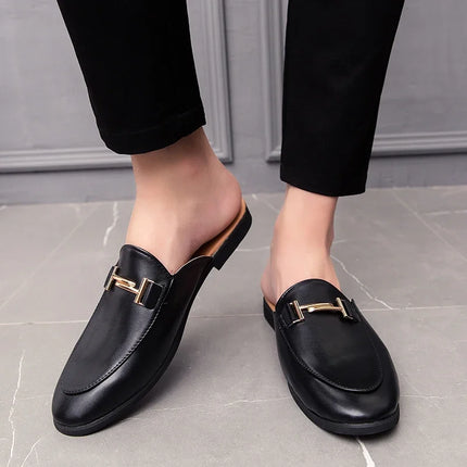 Mezze pantofole da uomo di moda 2022 Scarpe da uomo in pelle di alta qualità Muli classici Mezze scarpe antiscivolo Uomo Estate Mocassini bianchi