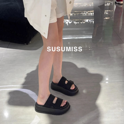 Matsuke Sandales à semelle épaisse pour femmes, style 2026, sandales de plage polyvalentes à semelle souple et velcro, à porter avec une jupe.