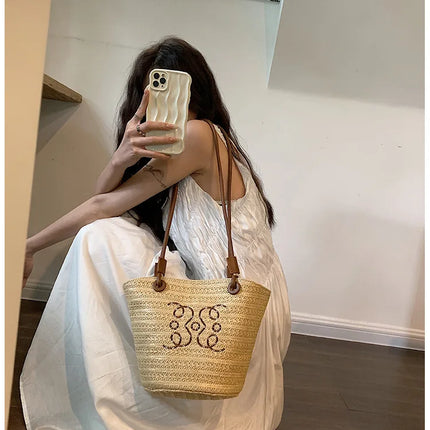 Borsa a tracolla retrò alla moda Borsa da donna Designer di marca di lusso Tote Borsa a tracolla in paglia da donna Borse da spiaggia eleganti da donna