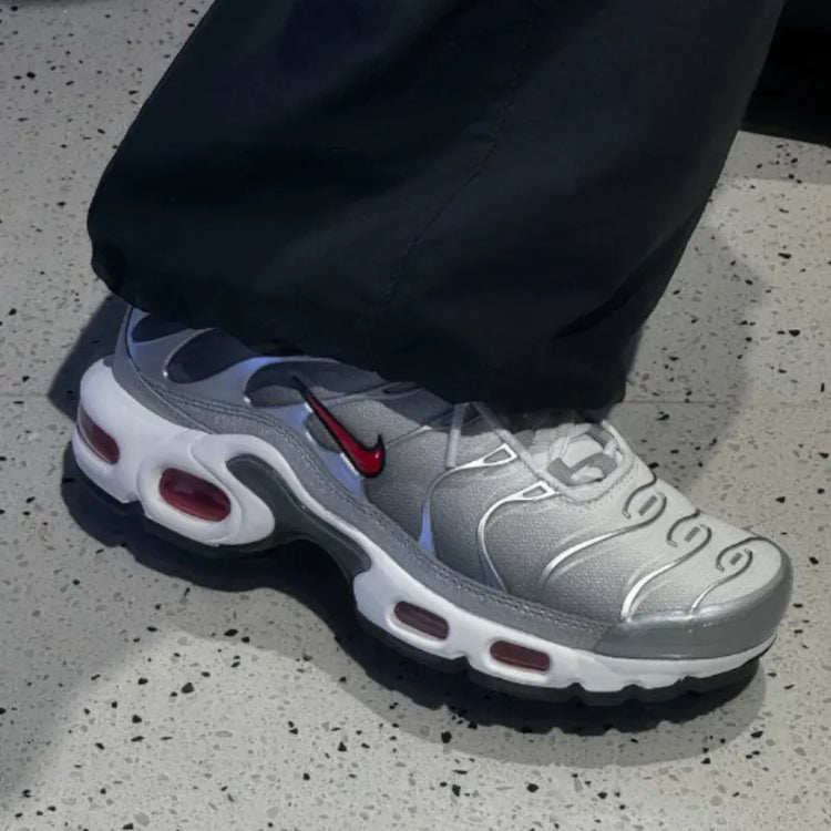 Nike Air Max Plus TN Metallic Silver Cool Grey Unisex Comfortable Air Cushion Durable Casual Jogging Running Shoes HM9654-001