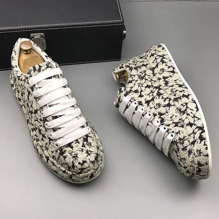 New Men Shoes Outdoor Casual Sneakers Rhinestone Board Shoes Men Fashion Deerskin Sports Large Size Shoes Men Zapatillas Hombre