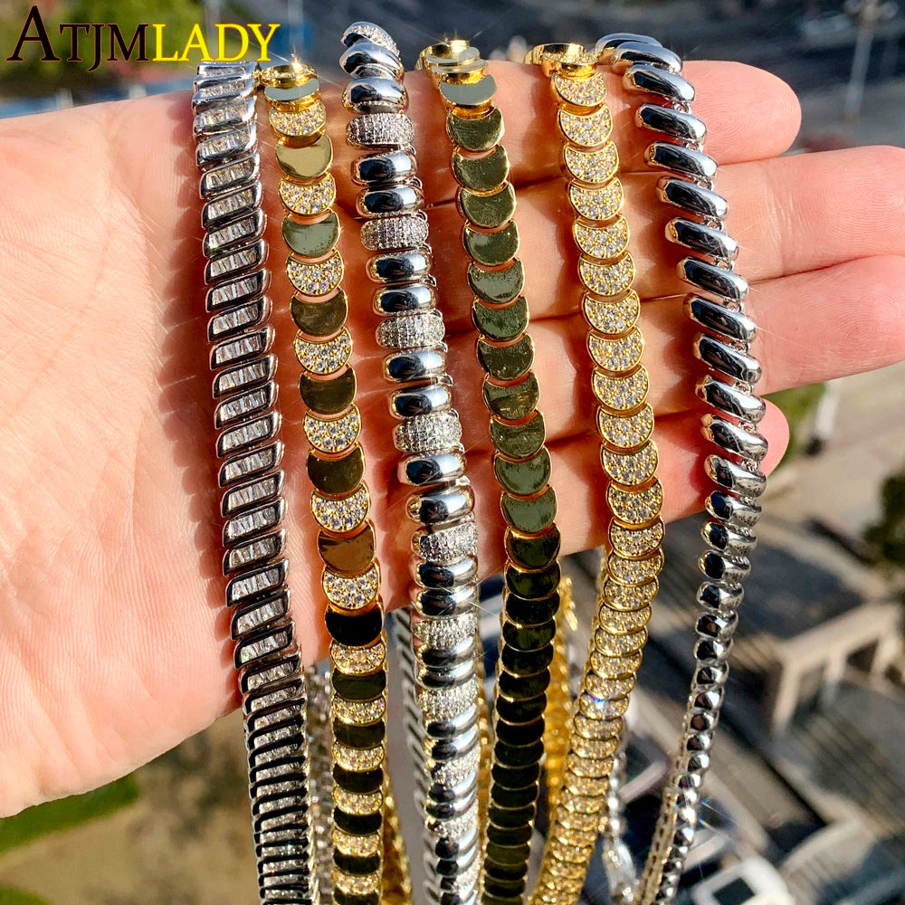 2025 Nuova collana a catena serpente unisex color oro a spina di pesce con perline catena a maglie pavimentata 5A CZ girocollo a forma di luna per gioielli da donna