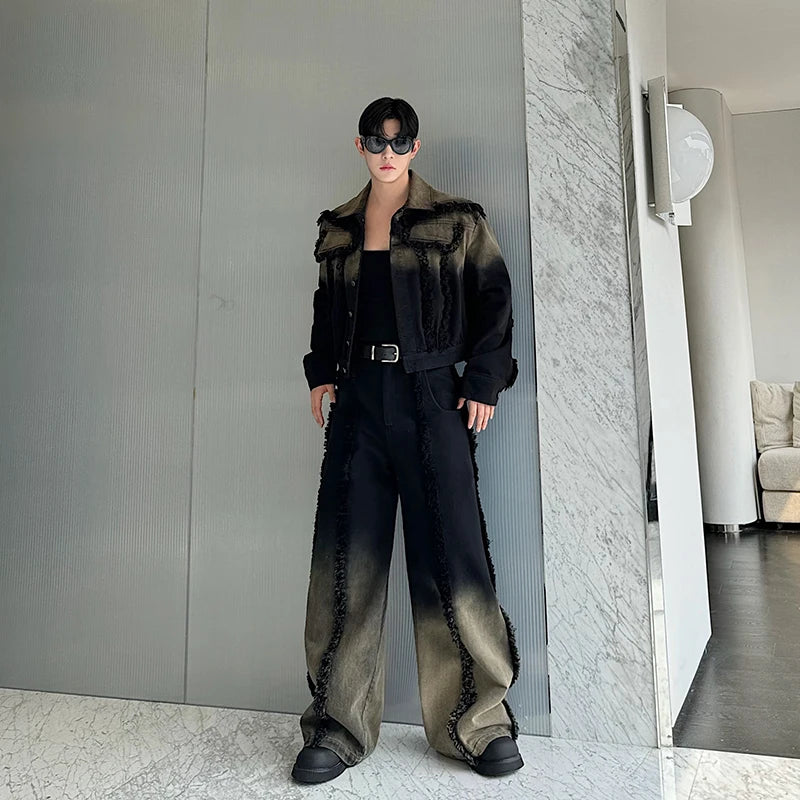 2025 Nuovi uomini Giacca di jeans e jeans Set Due pezzi Sfumatura di colore Design sfilacciato Vestibilità ampia Moda di strada di fascia alta Gioventù alla moda