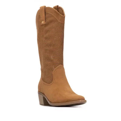 Women's boot from the xti brand, made of soft suede material,