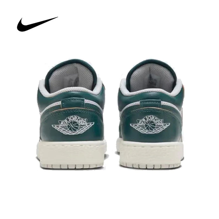 Scarpe da ginnastica Nike unisex Air Jordan 1 AJ1, scarpe da basket casual traspiranti, scarpe da ginnastica FQ8041-300 platinumshop