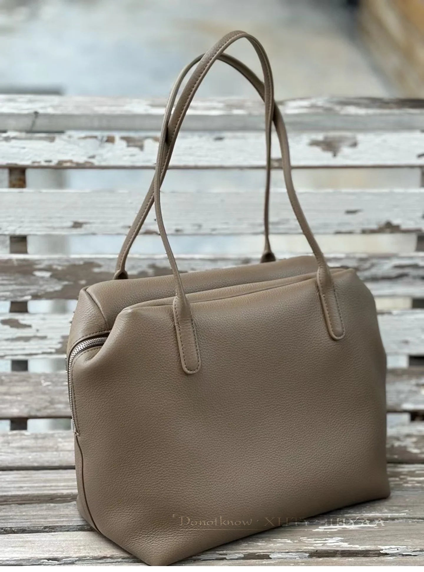 XHTY Genuine Leather Shoulder Bag Underarm Bag Women Soft Large Capacity Bowling Bag Simple Fashion Top Layer Cowhide New Model