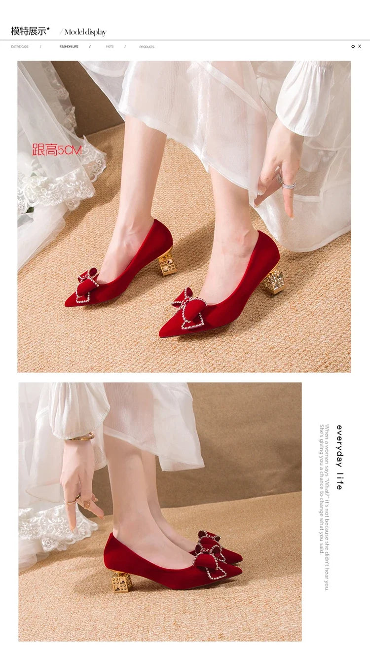 Moda di lusso Rivetto Fibbia Cintura Appartamenti Mocassino slip-on da donna Scarpe a punta Scarpe da balletto Mocassini da donna da ufficio 2025