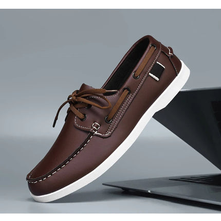 Mocassini da uomo Design Scarpe da barca Pelle PU Alta qualità Comodo Slip-On Morbido Piatto Versatile Scarpe da guida alla moda Mocassini
