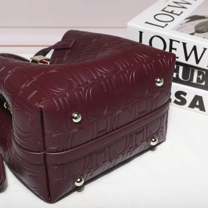 CH Large Capacity Handbag Luxury Brand Temperament Letter Print with Lock Design 2025 Trendy Women's Crossbody Bag PlatiNum
