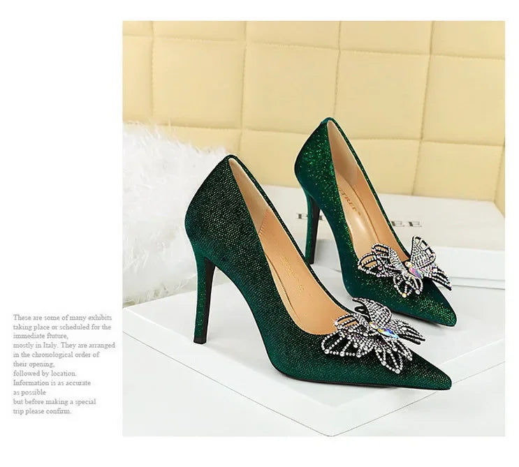 NUOVE Décolleté da donna con strass Tacchi alti a farfalla 10 CM Tacchi a spillo da donna in pelle scamosciata Scarpe da banchetto di lusso Scarpe da sposa di moda