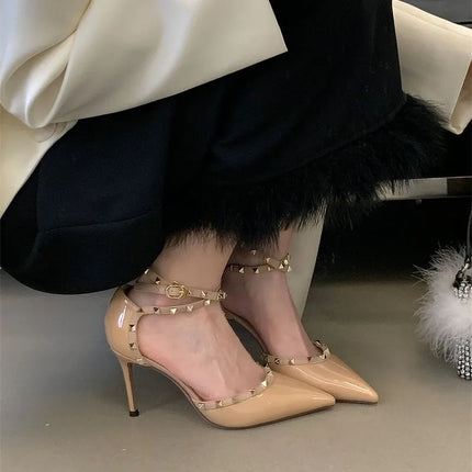 Sandali Donna alla Moda con Rivetti, Nuovo Stile Primavera 2026, Tacchi Alti con Cinturino Sottile, Eleganti Décolleté Color Nude per Estate Autunno platinumshop