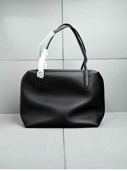 XHTY Genuine Leather Shoulder Bag Underarm Bag Women Soft Large Capacity Bowling Bag Simple Fashion Top Layer Cowhide New Model